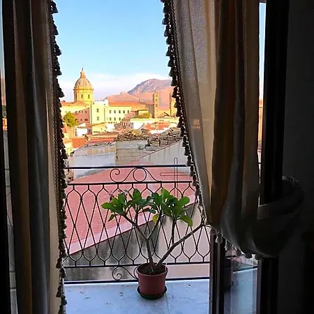 Casa Rosa Hotel *