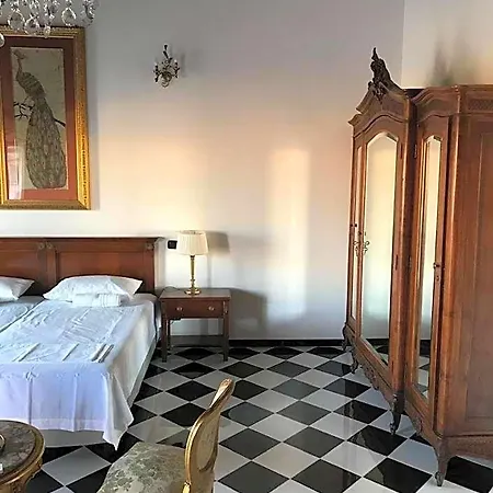 Casa Rosa Hotel